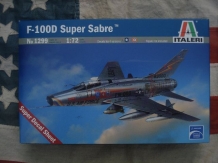 images/productimages/small/F-100D Super Sabre 1299 Italeri 1;72 voor.jpg